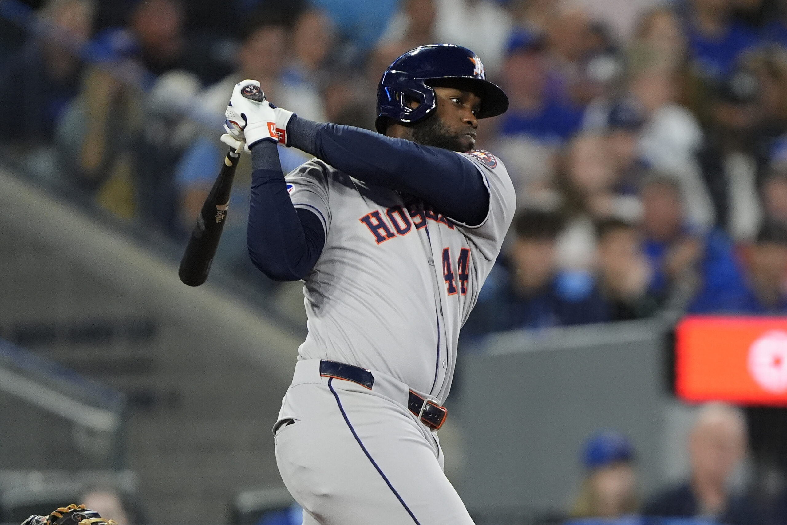 Yordan Alvarez’s Injury History May Cap His 2026 Fantasy Baseball Ceiling