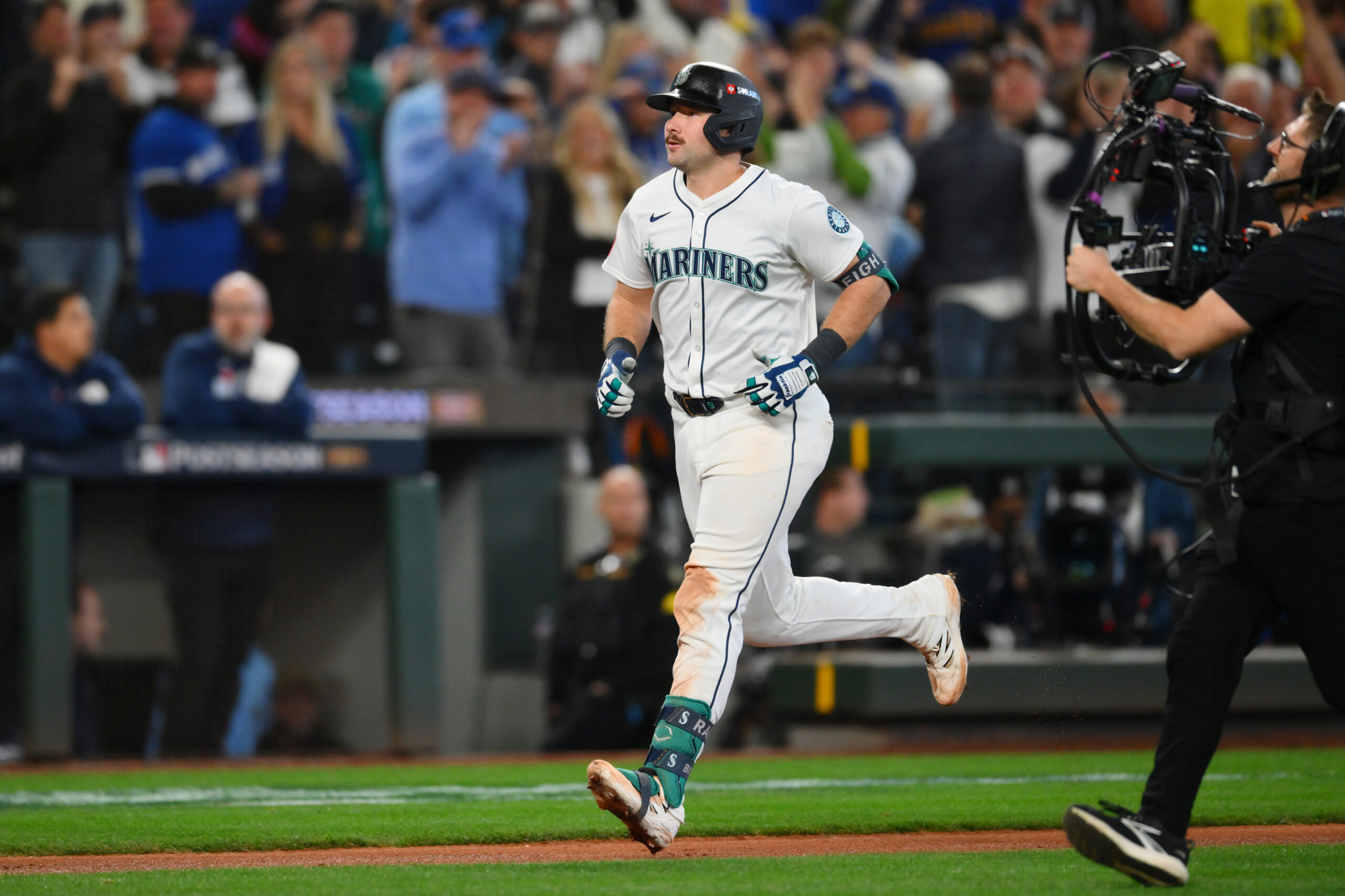 Cal Raleigh’s 40-Homer Projection Cements Status as Tier 1 Fantasy Catcher